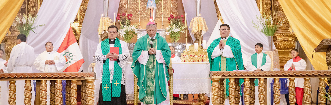 Arzobispo del Cusco preside Santa Misa de Toma de Posesión Canónica del nuevo Párroco de la Parroquia San Pedro Apóstol del Cusco