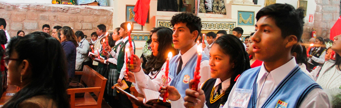 Arzobispo Metropolitano del Cusco, Mons. Richard Daniel Alarcon Urrutia, continúa impartiendo el Sacramento de la Confirmación en nuestra Arquidiocesis