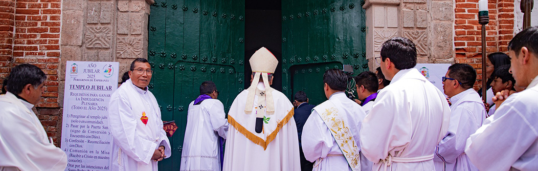 El Arzobispo del Cusco realiza la Apertura de la Puerta Santa del Templo Jubilar Inmaculada Concepción de Anta