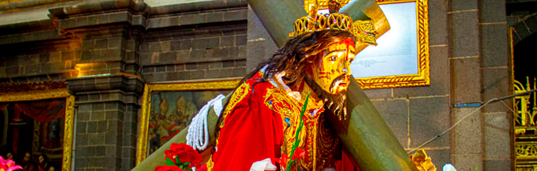 IMAGEN DEL SEÑOR DE PAMPACUCHO DE COLCHA RETORNA A SU SANTUARIO LUEGO DE SU RESTAURACIÓN