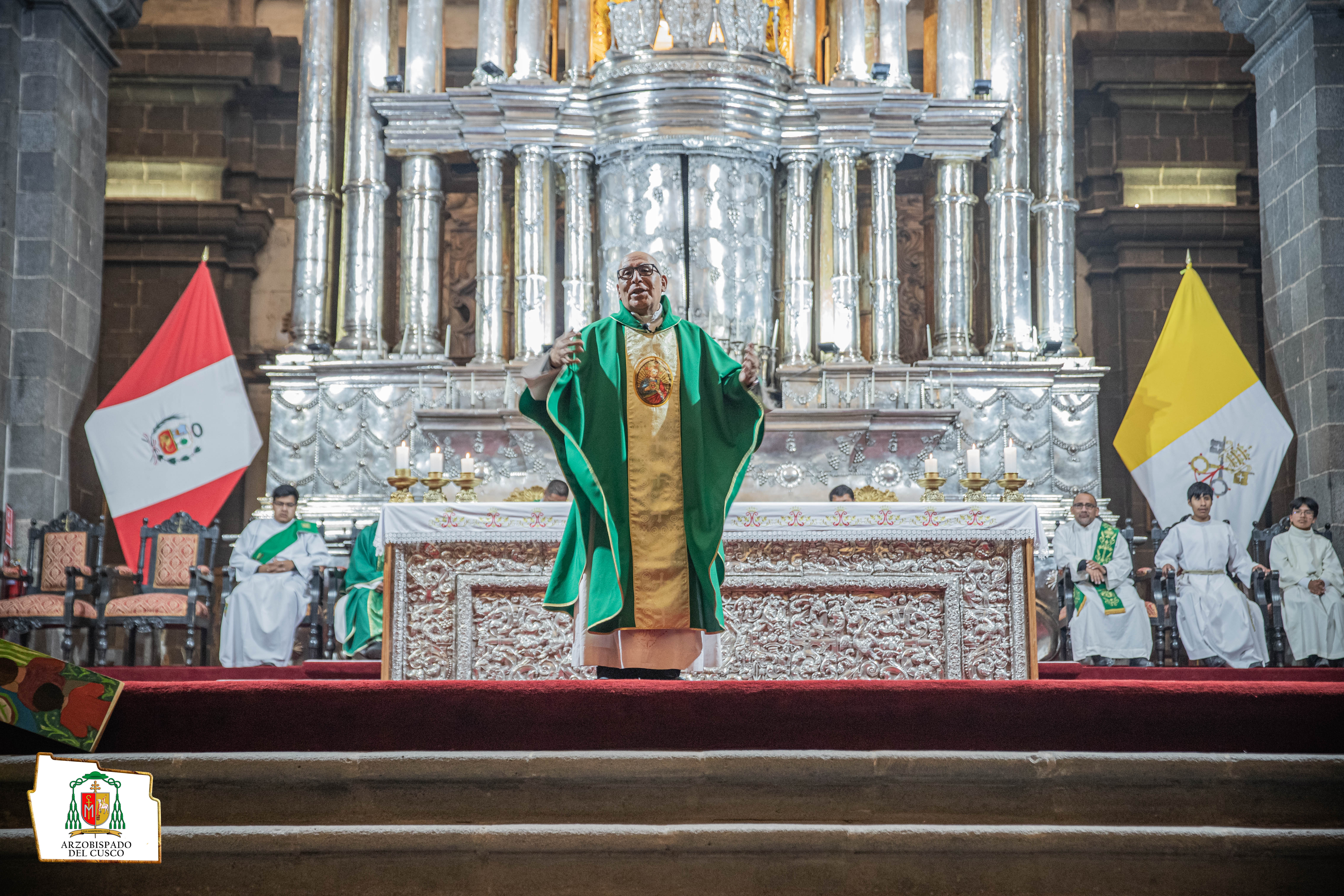 JOVENES CELEBRARON SU FE EN LA SANTA MISA DE LA JORNADA ARQUIDIOCESANA DE JUVENTUD