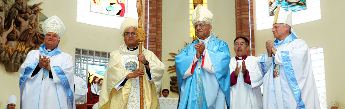 PRESIDENTE DEL EPISCOPADO PERUANO ORDENÓ AL NUEVO OBISPO PRELADO DE CHUQUIBAMBILLA: “LA ÚNICA FORMA DEL OBISPO DE DEMOSTRAR SU GRAN AMOR A DIOS Y SU FIDELIDAD A LA MISIÓN EPISCOPAL ES AMANDO INMENSAMENTE A SUS OVEJAS”