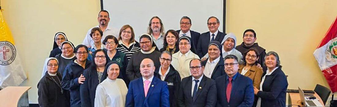 Reconocimiento a Magister Ulises Carranza Pinedo por asumir la presidencia del Consorcio de Colegios católicos del Perú