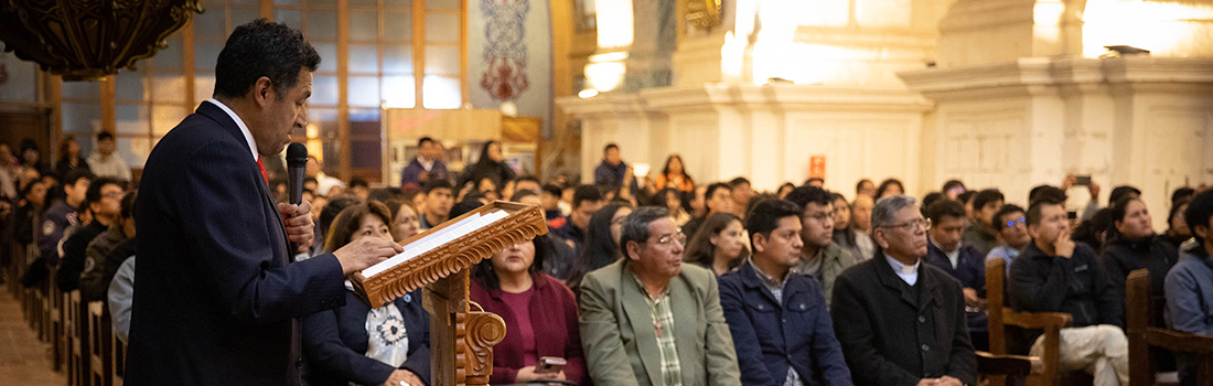 Se llevó a cabo con exito la Conferencia por Semana Santa: "Fe, Cultura e Historia"